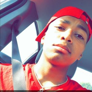 Meet your Posher, Champion